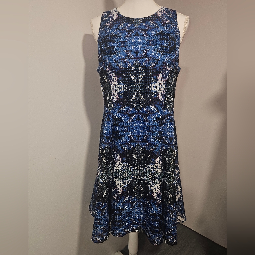 MAGGY LONDON Sleeveless Drop Waist Modern Blue Black Pattern Party Dress Size 12